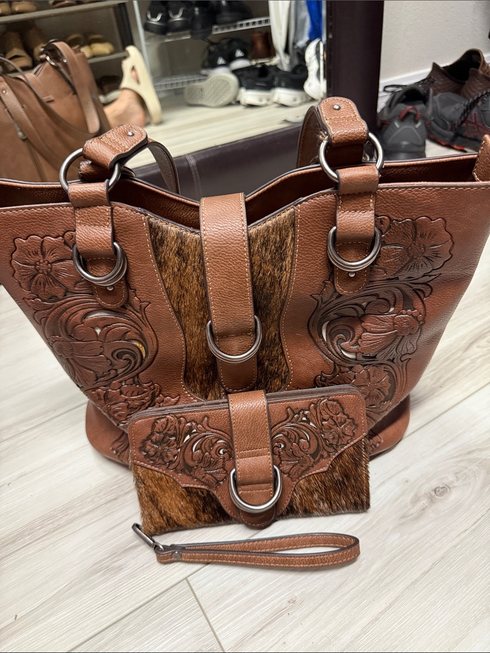 Justin Concealed Carry Leather Tote with Haircalf Accent and Matching Wallet